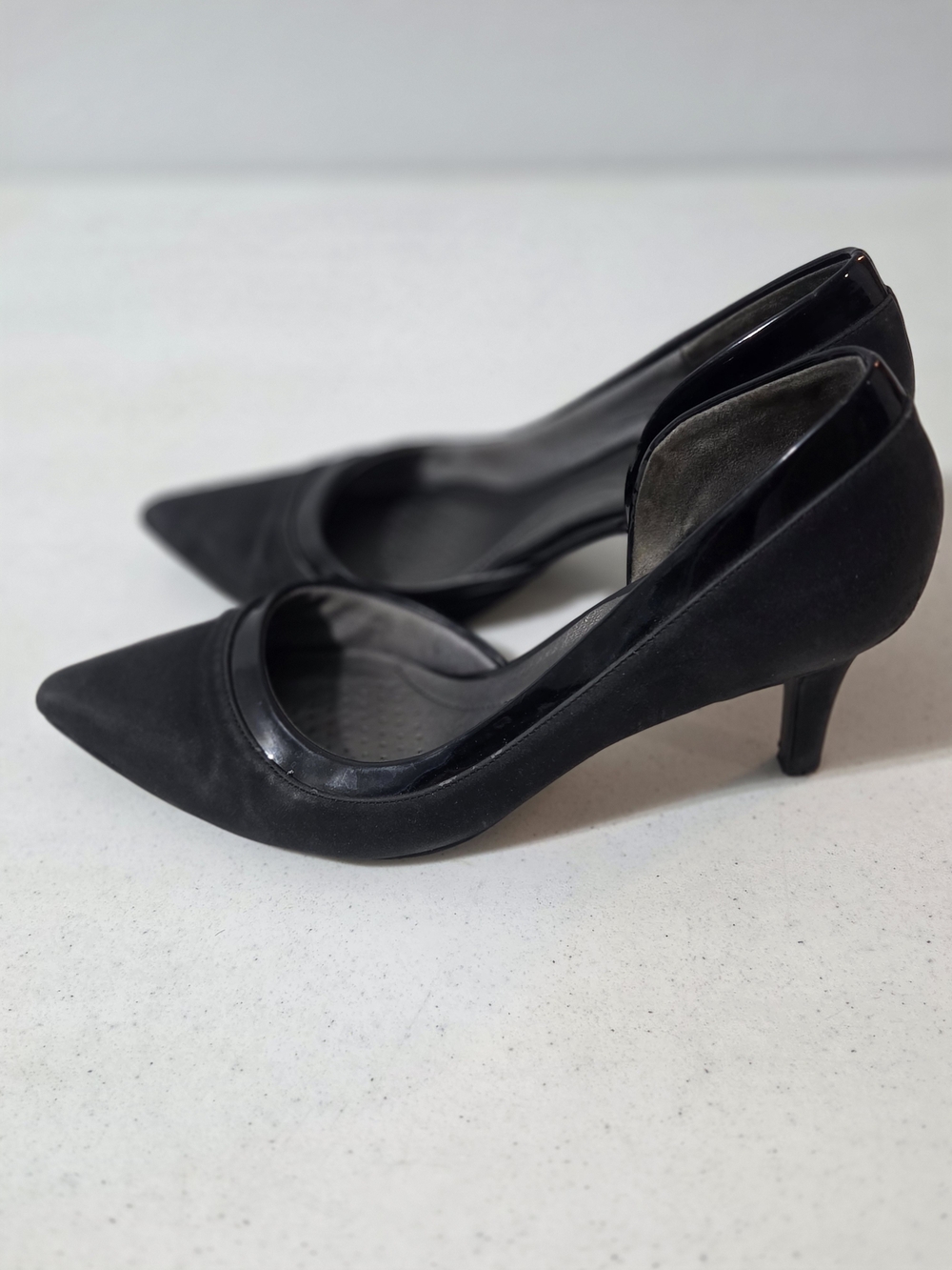 Life Stride Black Pointed Toe Low Heel Pumps, Size 10